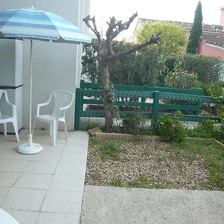 Apartment Duplex 3 Pieces Avec Terrasse, Jardin Et Piscine - 6 Couchages - Proche Commodites Et - Fr-1-731-63 *